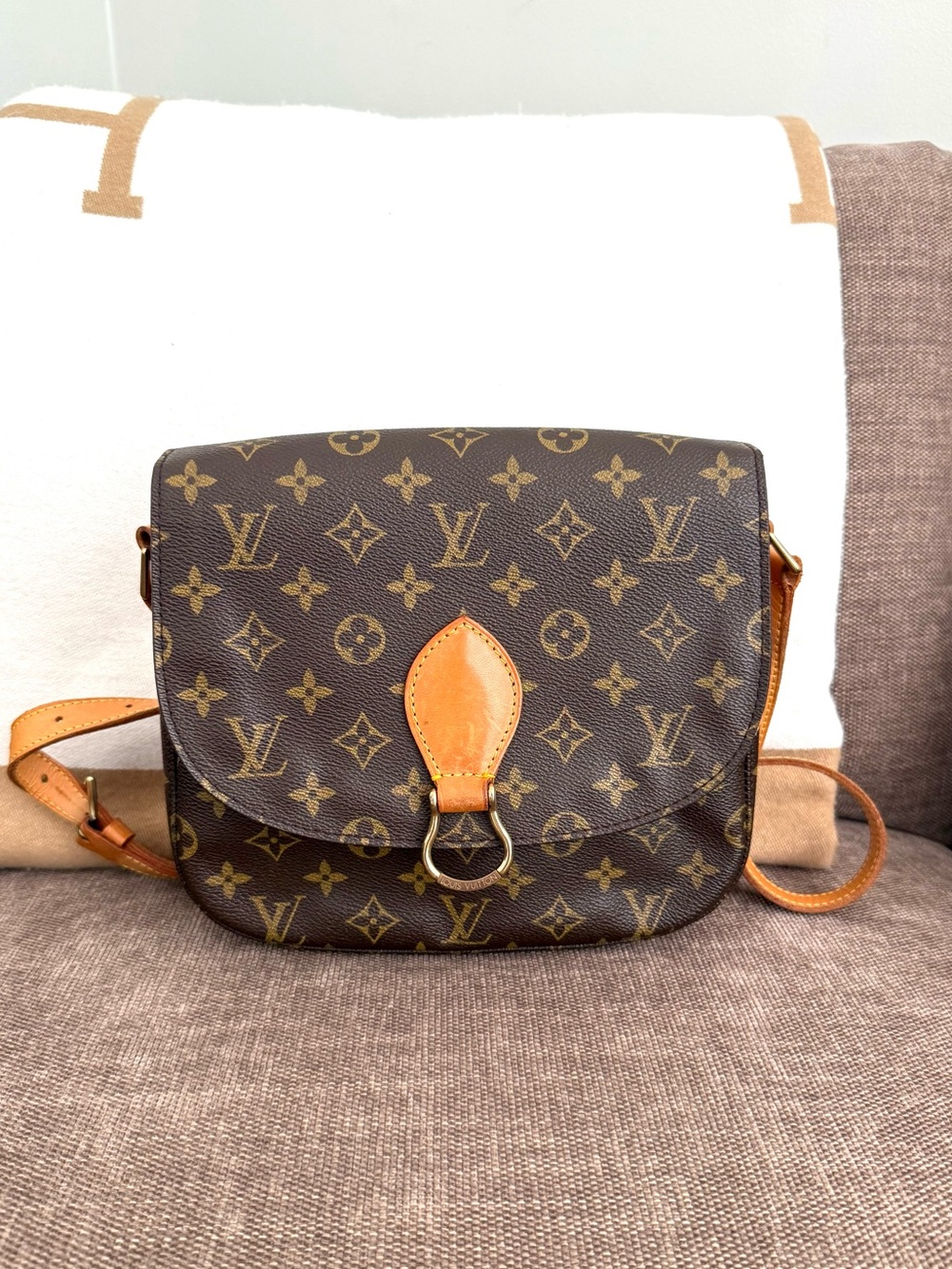 Authentic Louis Vuitton Saint Cloud GM Crossbody Bag M51242 brown monogram LV - Picture 4 of 16
